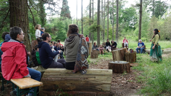 Conte « la toile à histoire »